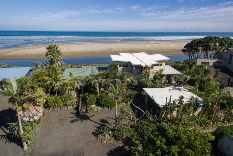Gems Seaside Lodge Ahipara Ngoại thất bức ảnh