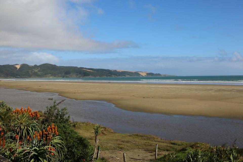 Gems Seaside Lodge Ahipara Ngoại thất bức ảnh